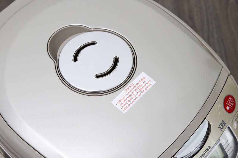 Nồi cơm điện tử Toshiba RC-18RH(CG)VN