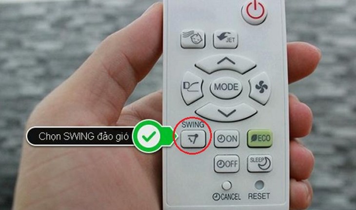 Sử dụng điều khiển điều hòa Casper để cài đặt hướng gió hãy nhấn nút SWING