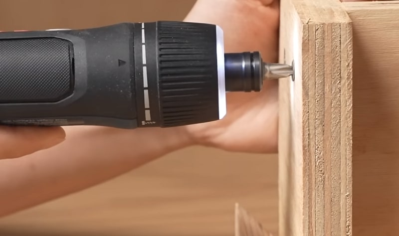 Đầu vít có khóa kết hợp vòng đèn led chiếu sáng