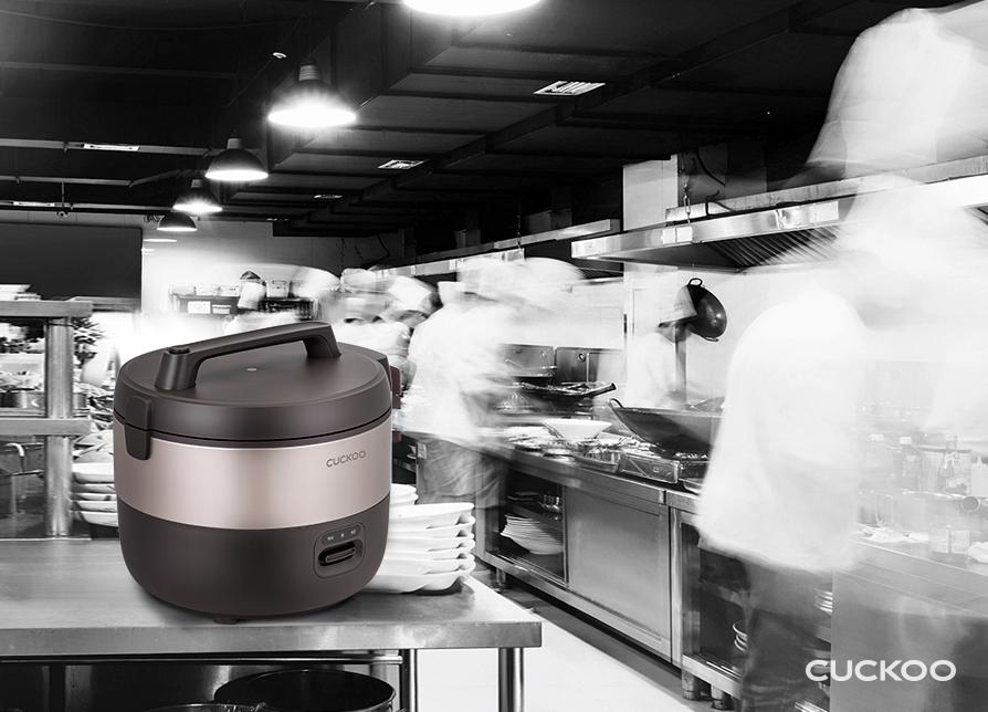Nồi cơm nắp gài Cuckoo 3.06 lít CR-1755/KBBKCRVN